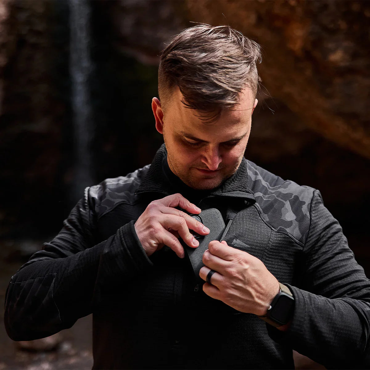Men??s Half Zip - Polartec Grid Fleece - Image 3