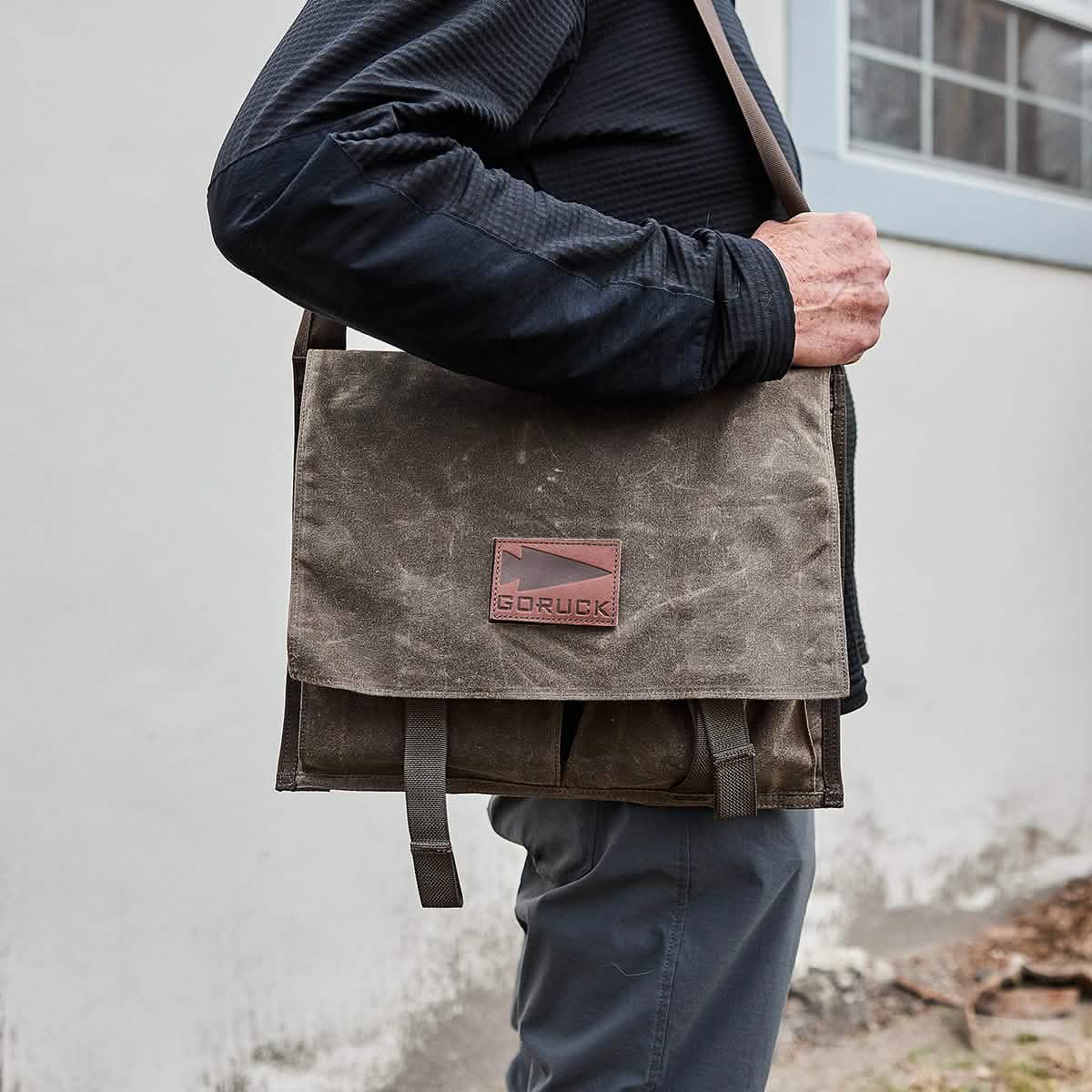 Waxed Canvas Claymore Sling Bag - Image 6